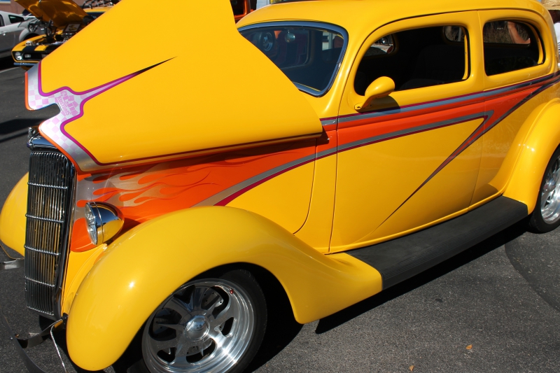 automobile-CHATEAUVIEUX-min_car-show-1784444